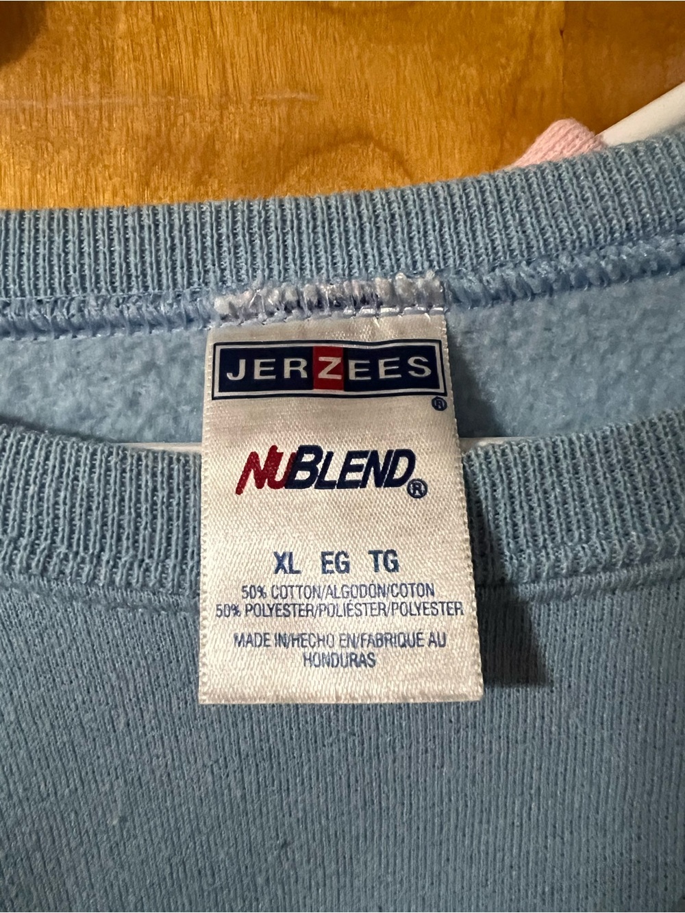 Vintage Crewneck Sweatshirts - Picture 3 of 3